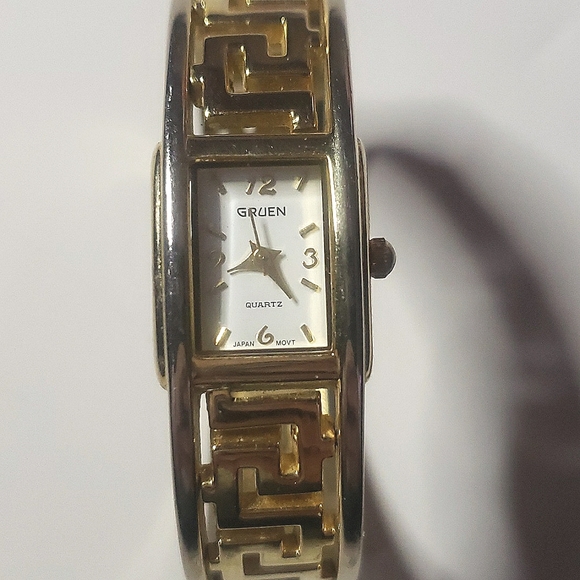 Gruen GR7985 Vintage Greek Key Cut Out Hinged Clasp Bracelet Quartz Face Watch main image 11